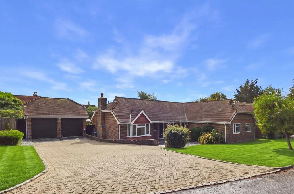 Fox Lea, Findon Village, Worthing BN14 0XB