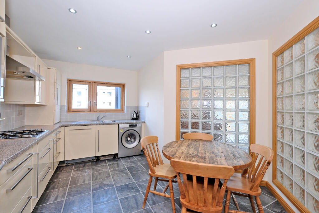 Apartment in Aberdeen, Ferryhill and Ruthrieston - More