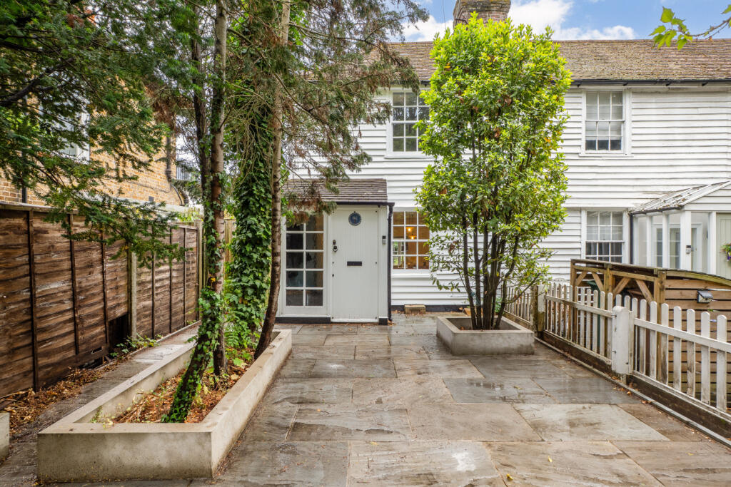 Main image of property: Ewell Road, Cheam, Sutton, SM3