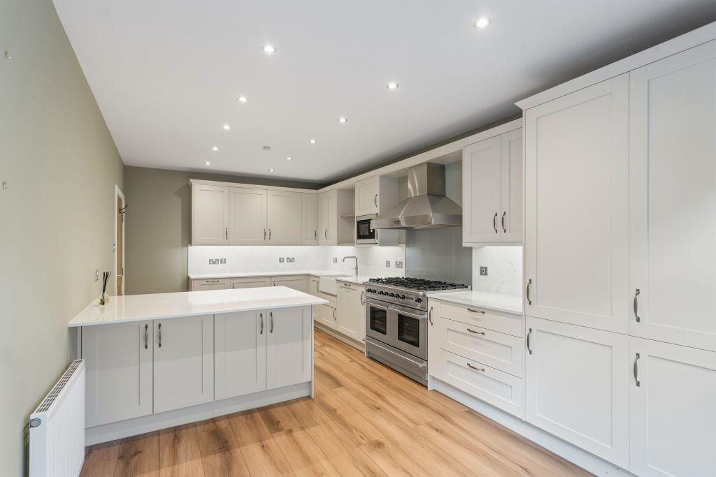 Apartment in Edinburgh - View 5