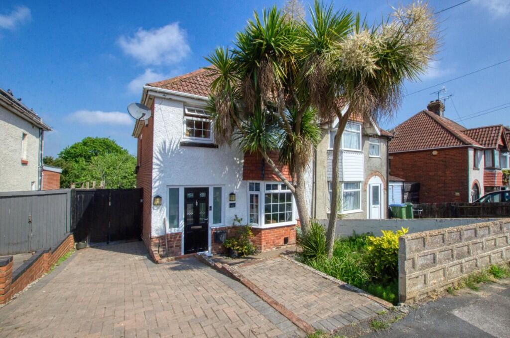 Main image of property: Cornwall Road, Midanbury, Hampshire, SO18