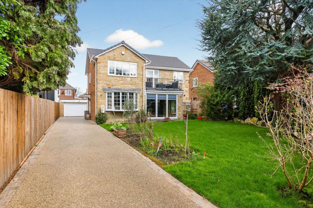 4-bed detached on Carlton Croft, Sandal, WF2, £620,000