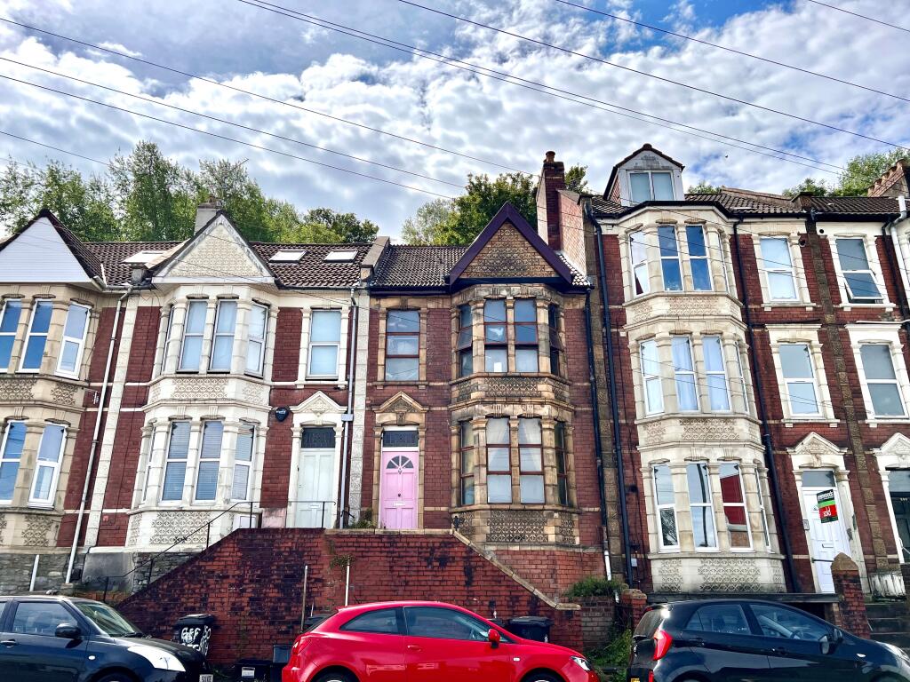 Main image of property: Bath road, Brislington, BS4