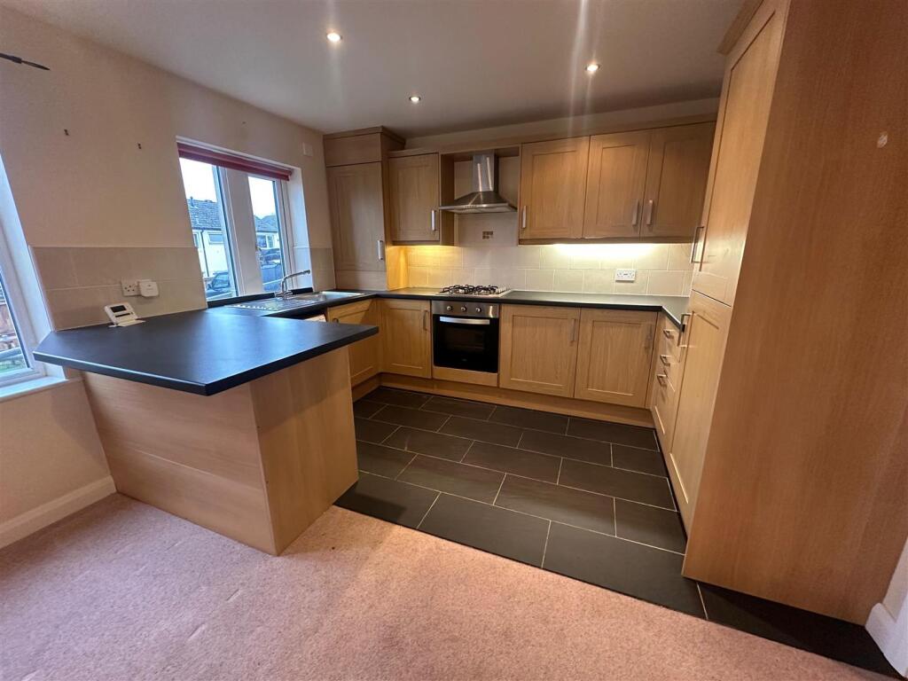 Deer Hill Court, Meltham HD9 photo 2