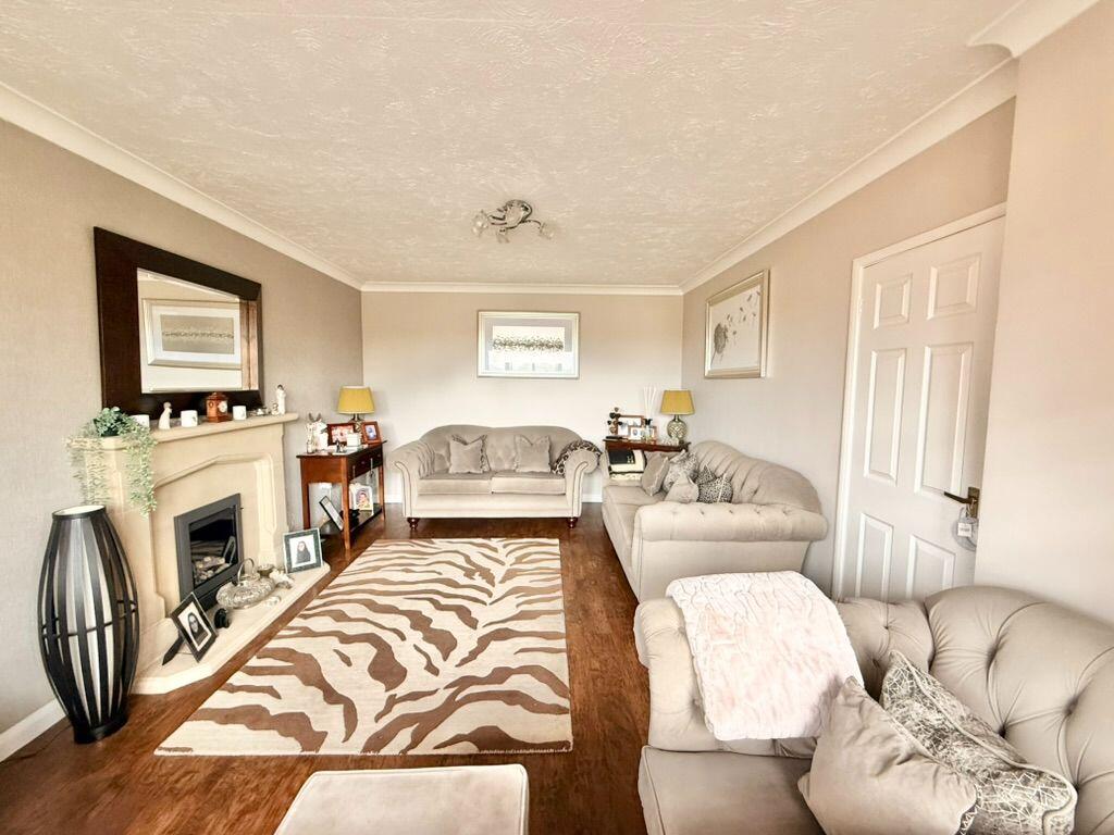 Cecil Payton Close, Abbots Bromley, Rugeley, WS15 3EZ photo 4