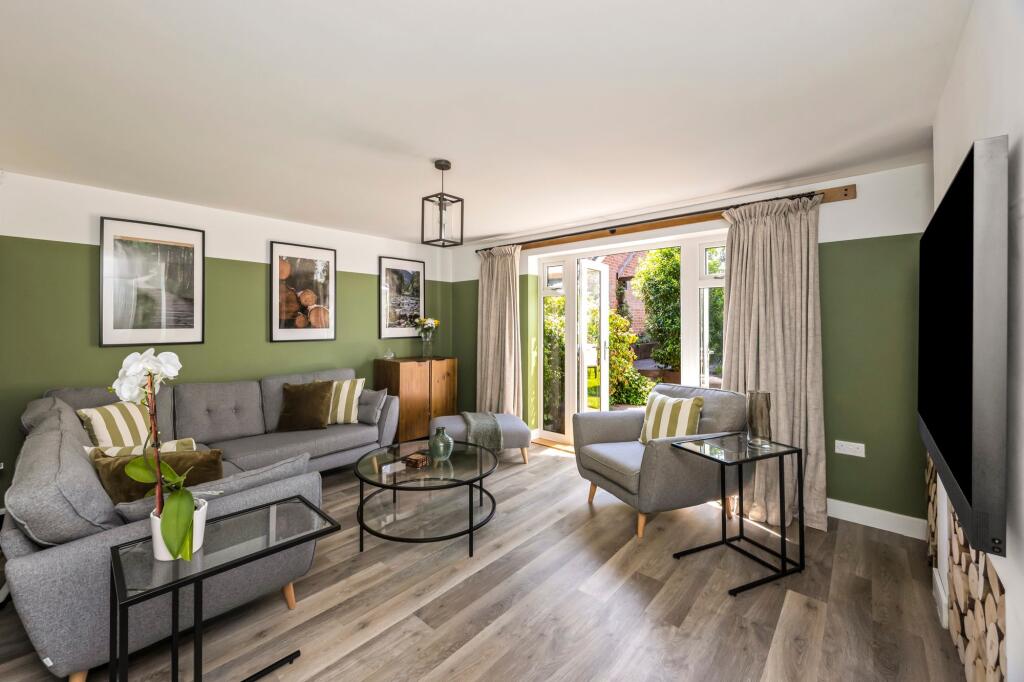 Alder Way, Faygate, RH12 - View 3