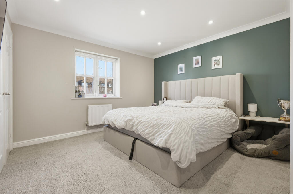 Additional image 8 of Minister Court, Frogmore, St. Albans