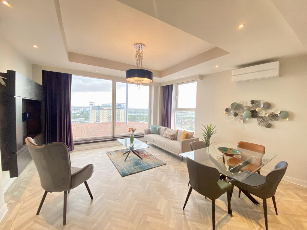 Apartment in Manchester - View 5