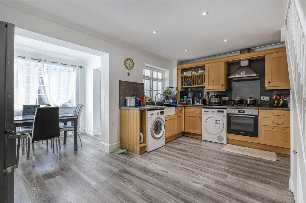 House in Gillingham, Medway - More