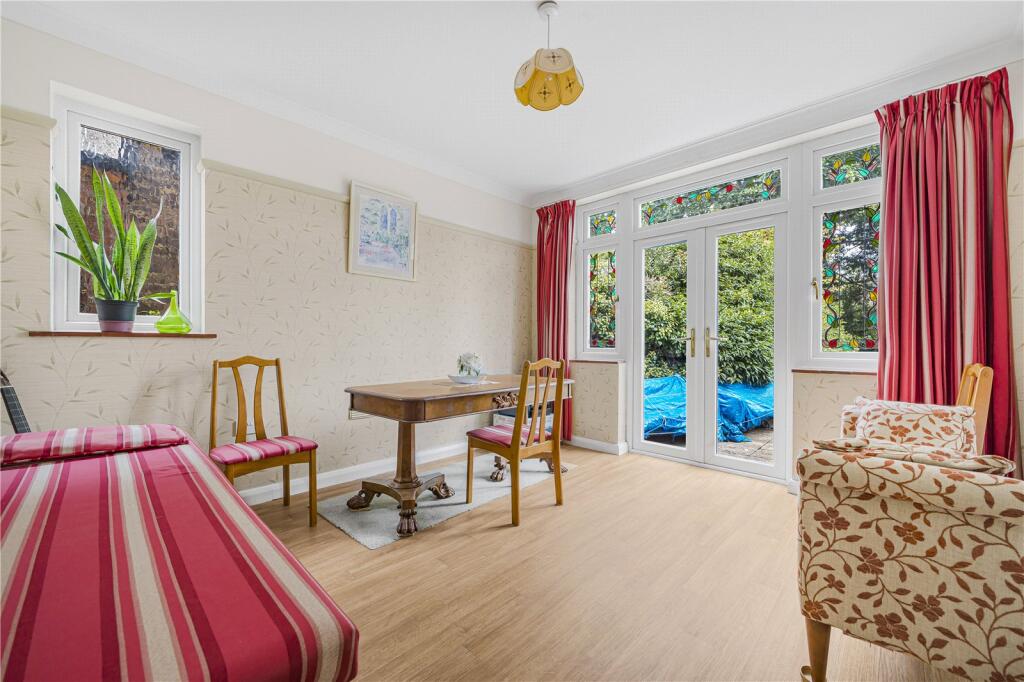 House in Sunbury-on-Thames, Kempton Park - View 5