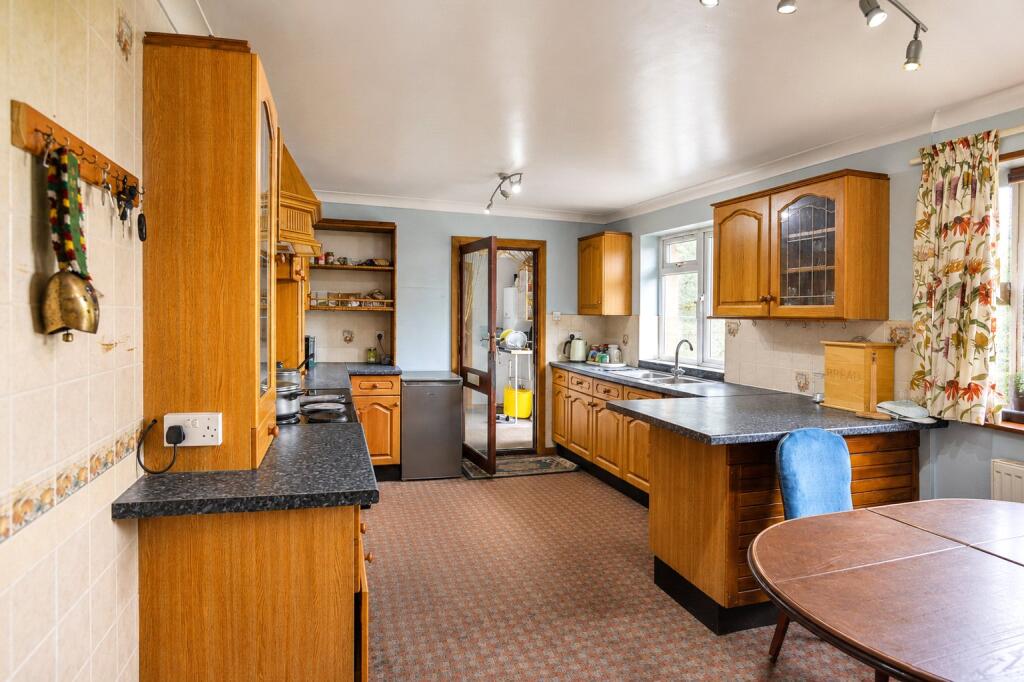 Dudmoor Farm Road, Christchurch, Dorset, BH23 - View 6