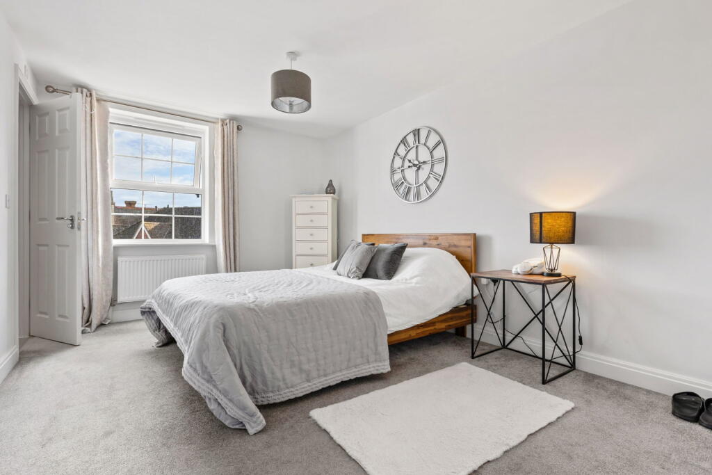 Apartment in Stevenage - More