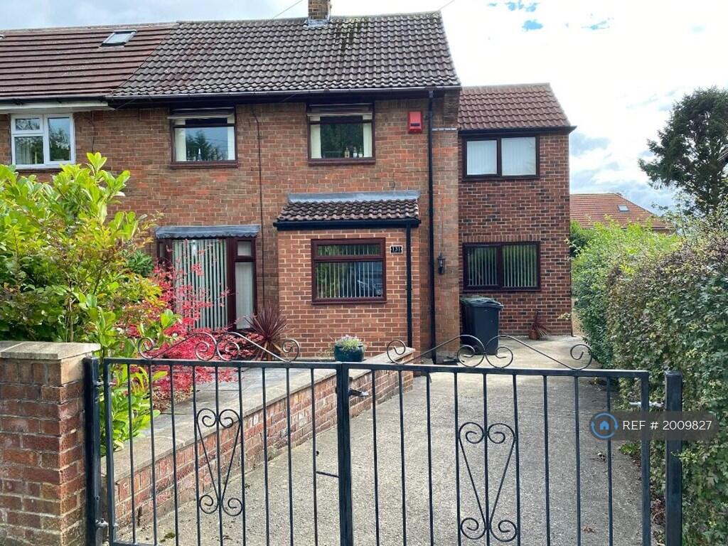 Main image of property: Tinshill Lane, Leeds, LS16