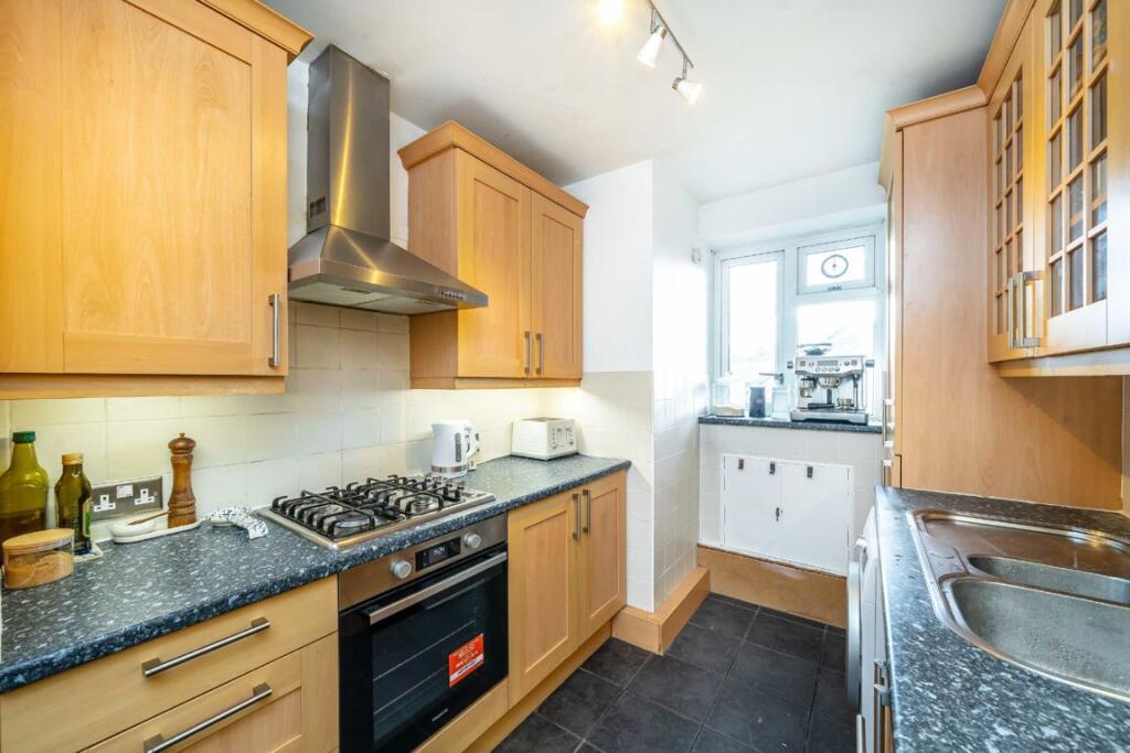 Apartment in London - View 3