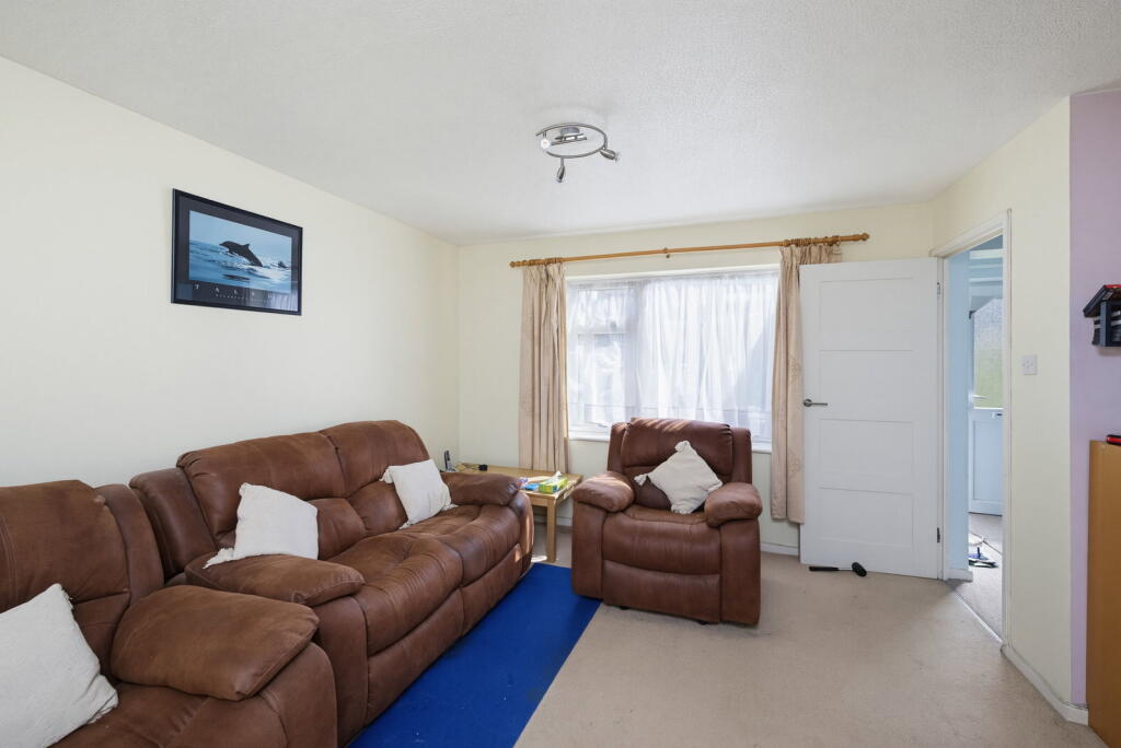 Hedingham Close, Plymouth, PL7 2FJ - View 3