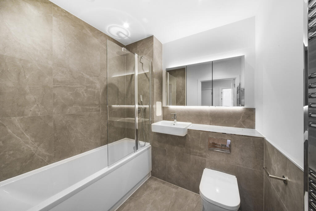 Apartment in London - More