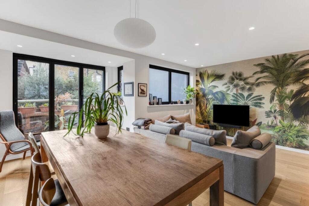 House in London - View 4