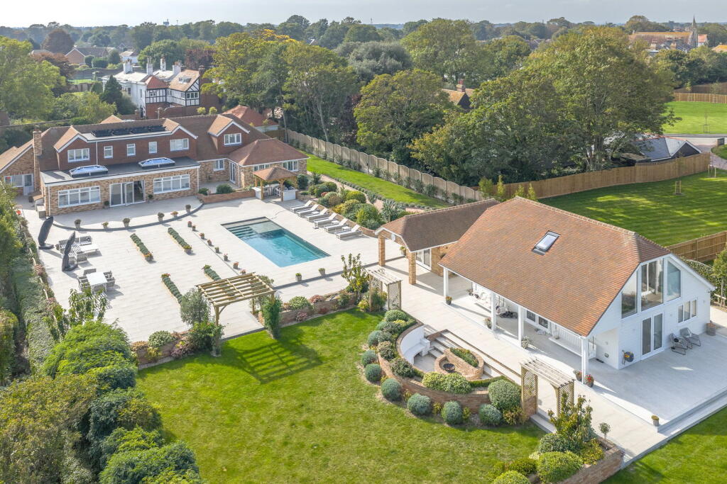 Main image of property: Reading Street, Broadstairs, CT10 3AX