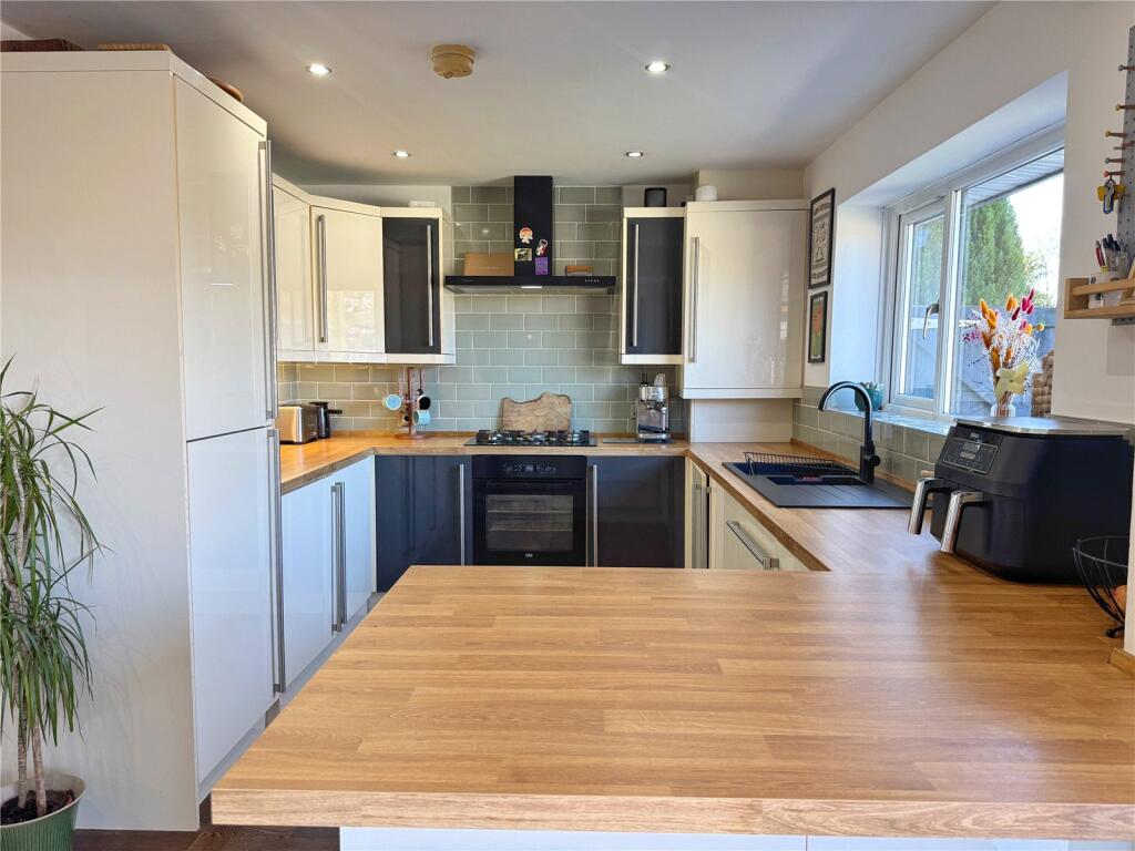 Andrew Avenue, Rossendale, Lancashire, BB4 photo 3