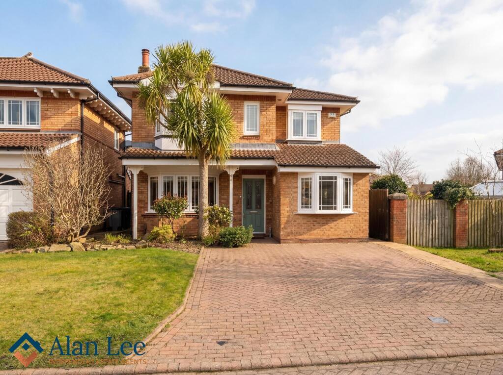 4-bed detached on Lutyens Close, Macclesfield, Cheshire, £475,000