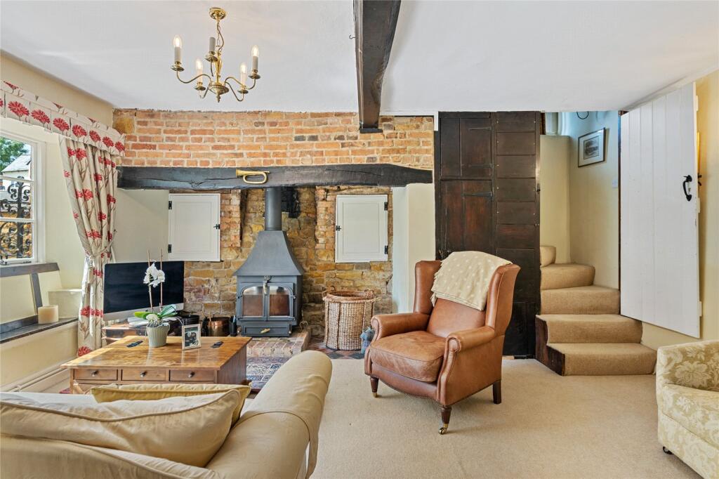 House in Northampton - More