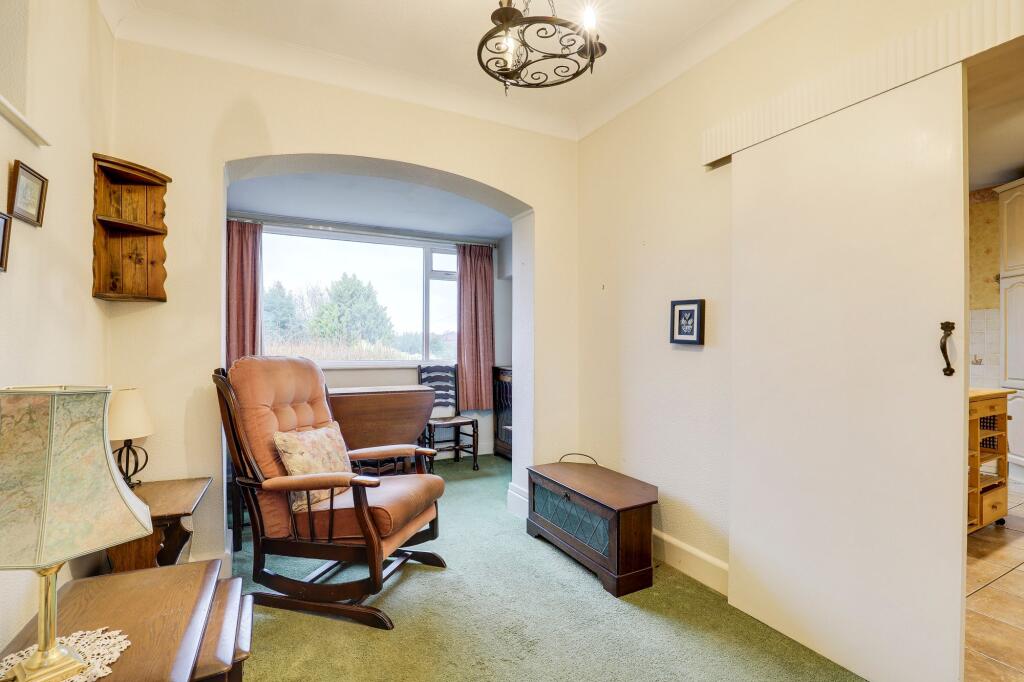 House in Gedling, Woodthorpe - More