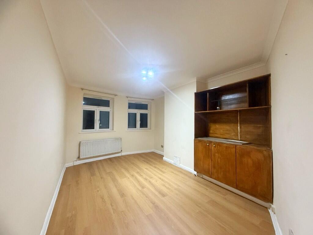 Main image of property: Oldfields Circus, Northolt, Middlesex, UB5