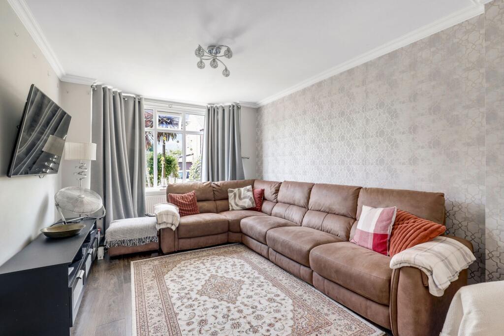 House in Nottingham - View 2