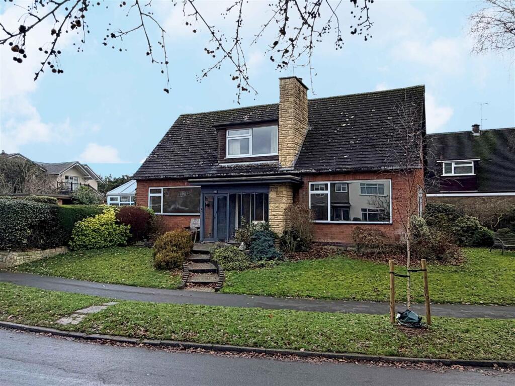 Main image of property: Oakwood Grove, Warwick