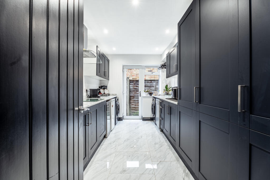 Additional image 10 of Oakwood Road, Bricket Wood, St. Albans, Hertfordshire, AL2