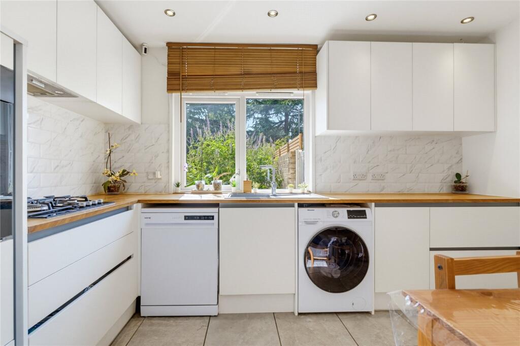 Apartment in London - View 4