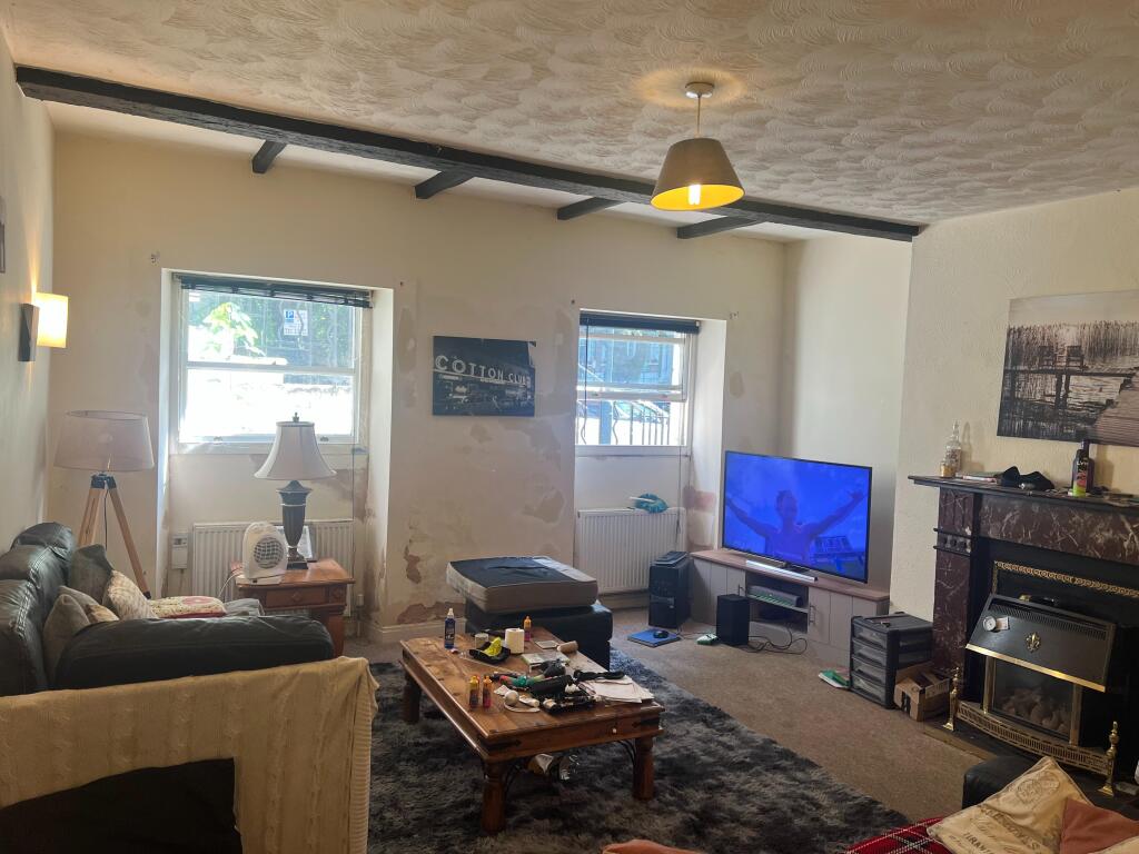 Apartment in Wakefield - View 5