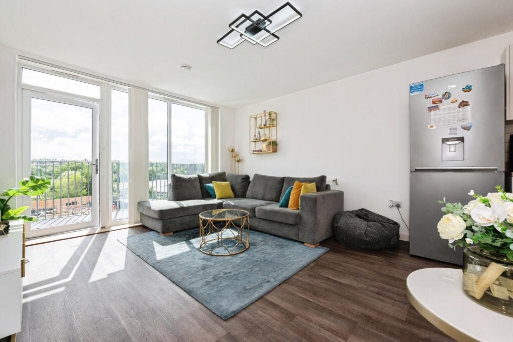 Vauxhall Place, Dartford, Kent, DA1 photo 2
