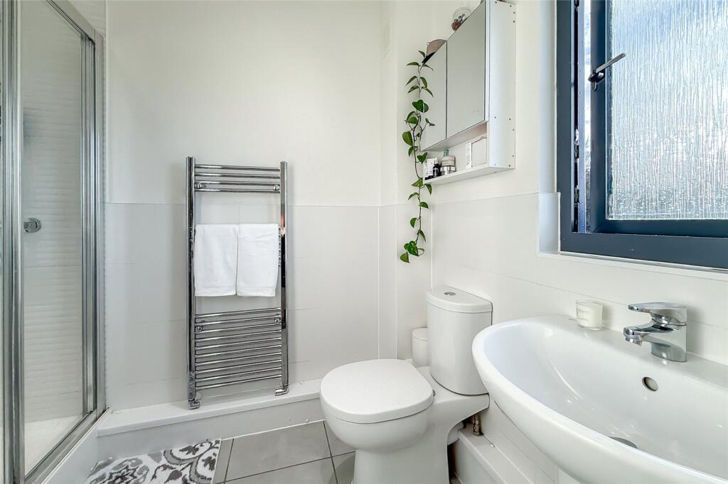 Additional image 10 of Sun Lane, Harpenden, Hertfordshire, AL5