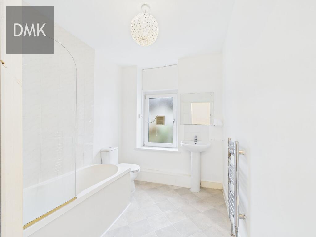 House in Cardiff, Ogmore Valley - More