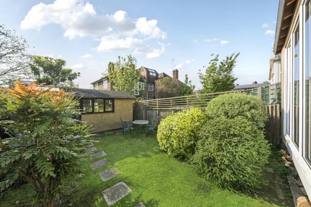 Apartment in London, Finchley - View 5