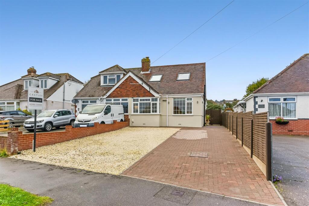 3-bed bungalow on The Crossway, Portchester, £450,000