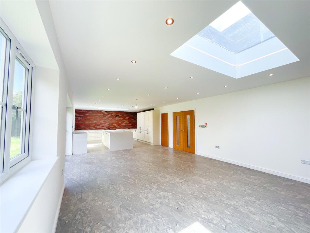 Additional image 3 of The Green, Bonehill, Tamworth, Staffordshire, B78