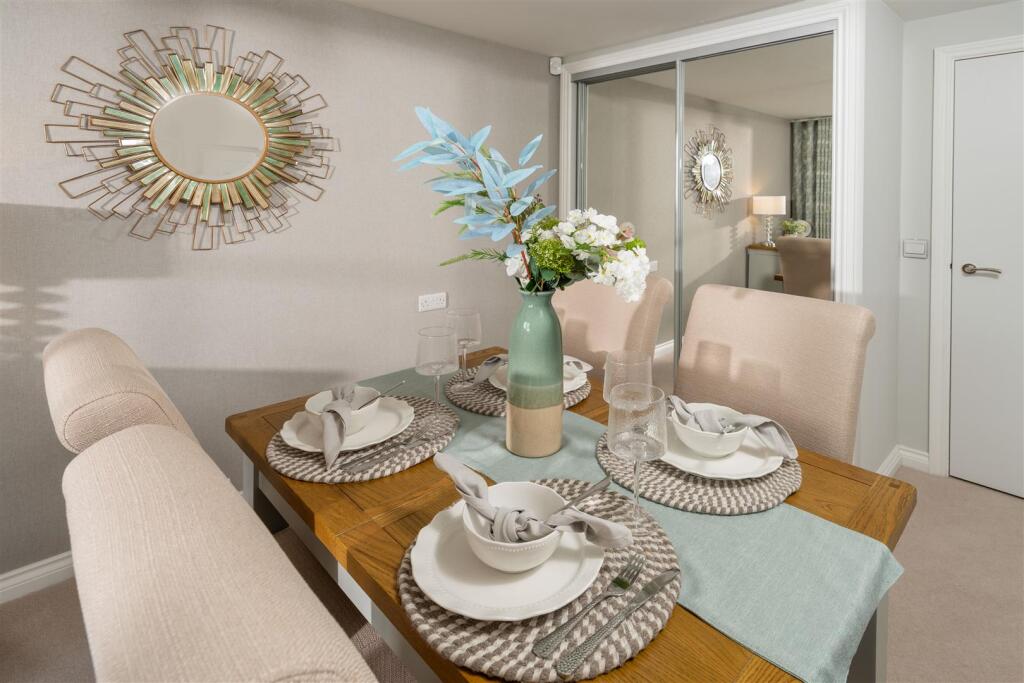 South Acre Drive, Handforth, Wilmslow - More