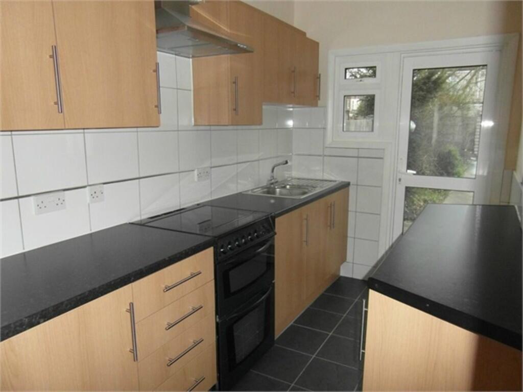 Lyndhurst Road, Thornton Heath photo 3