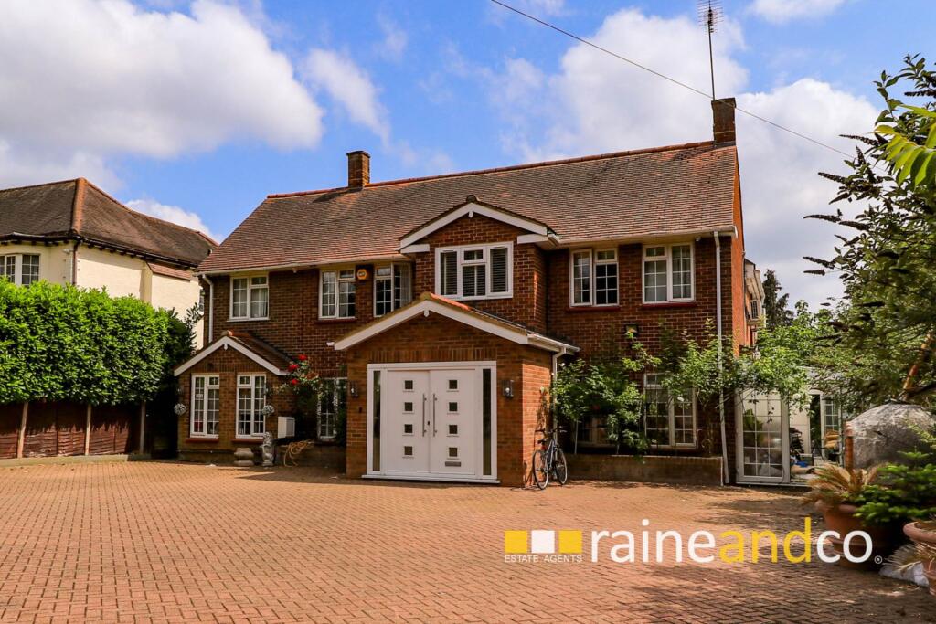 Main image of property: St Albans Road West, Hatfield