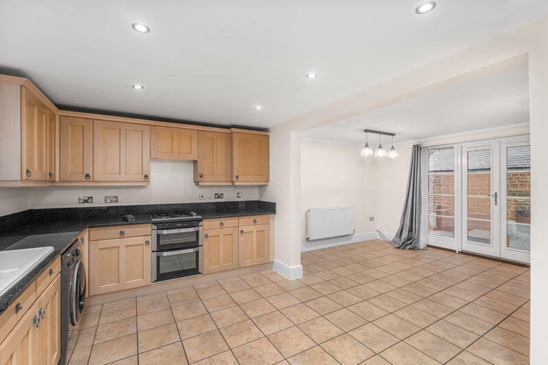 Sydenham Close, Adderbury  photo 2