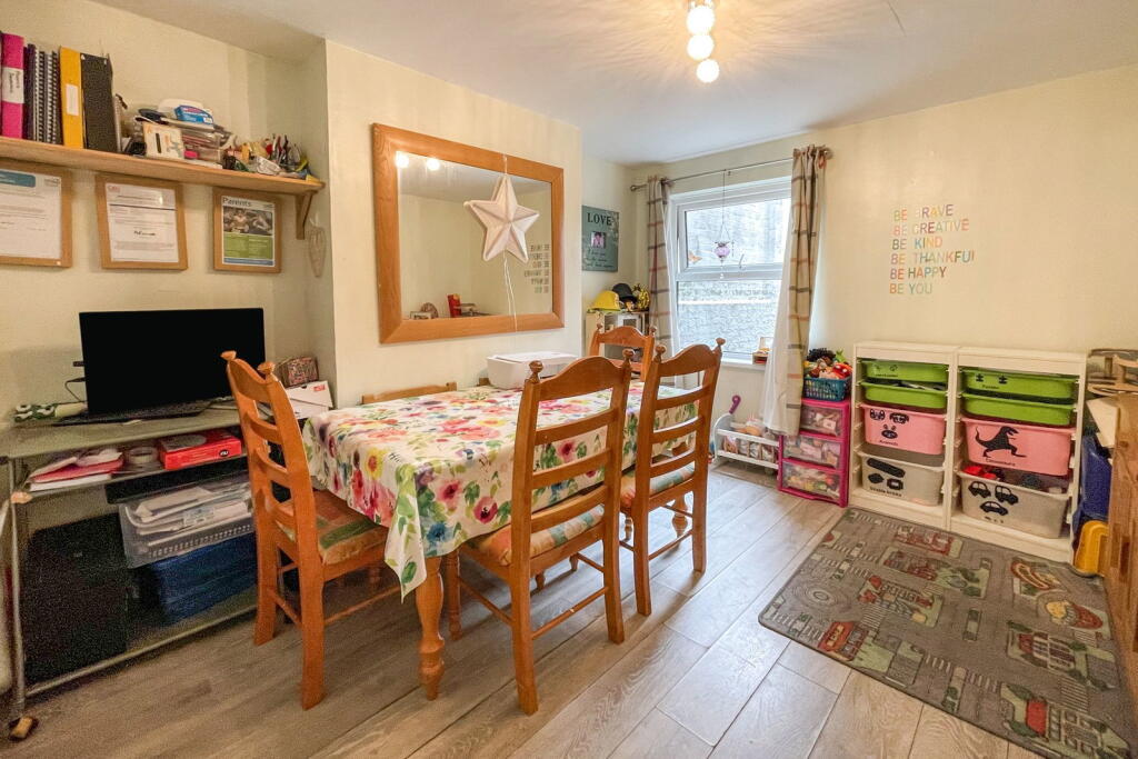 House in Plymouth - View 3