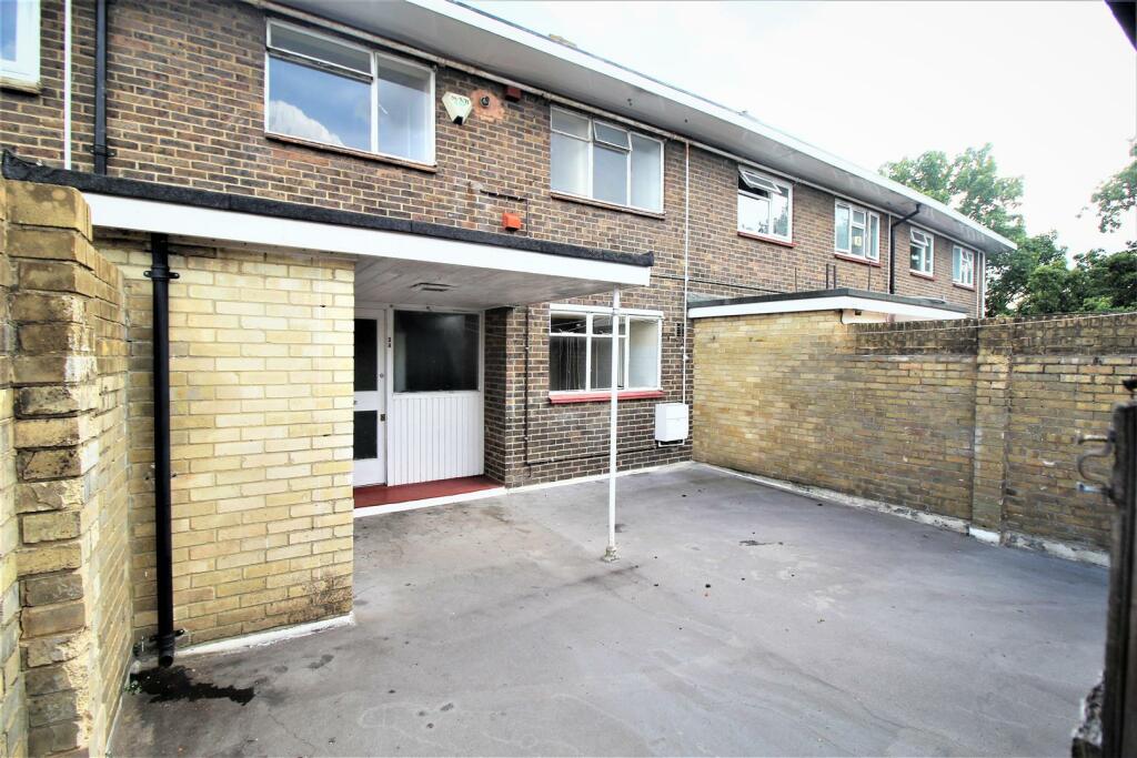 Main image of property: Tilgate Parade, Tilgate