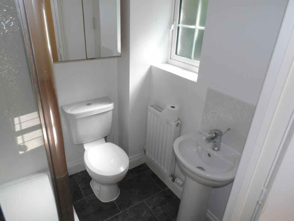 House in Nottingham - View 4