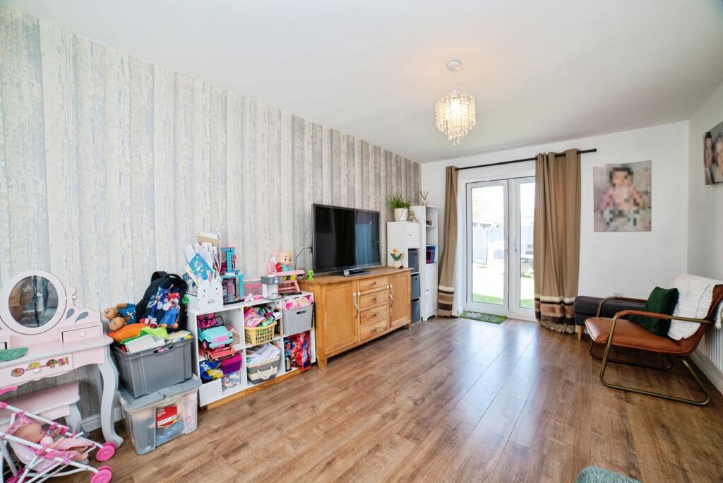 High Oakham Close, Sutton-in-Ashfield, Nottinghamshire, NG17 photo 4