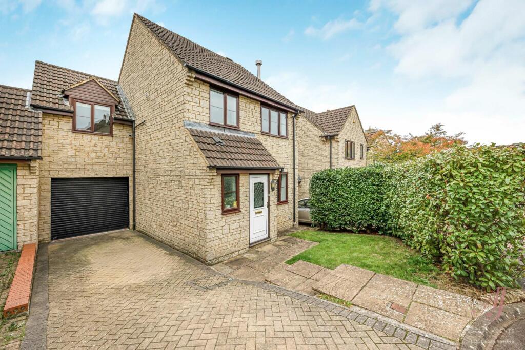 4-bed detached on Delmont Grove, Stroud, £419,950