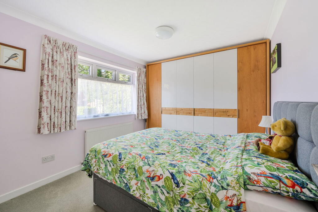 West Street, Dormansland, Lingfield, RH7 6QP - More