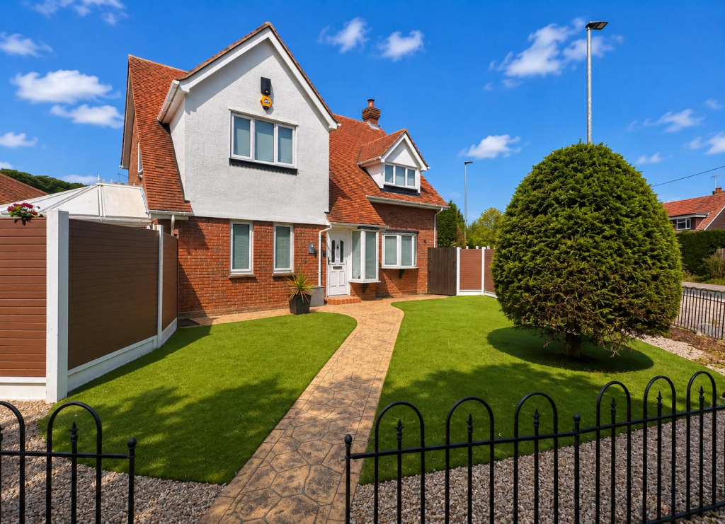 Main image of property: Cut Hedge, Great Notley, Braintree
