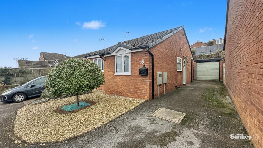 Main image of property: Little Hollies, Forest Town, NG19